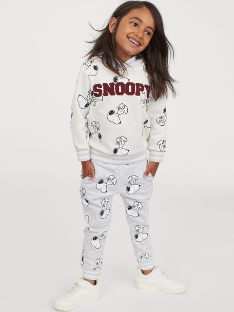 

H&M Boys Grey & Black Snoopy Printed Sweatpants