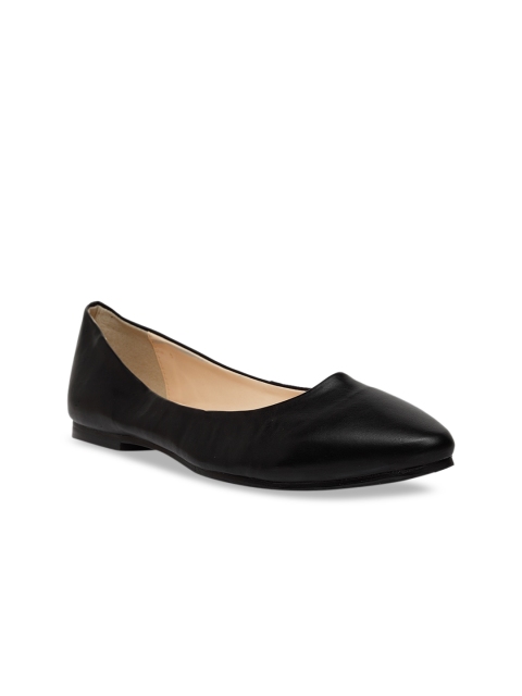 

Woomenia Women Black Solid Ballerinas