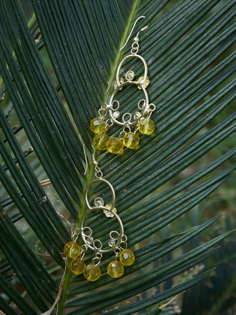 

ZeroKaata Gold-Plated Classic Chandbalis
