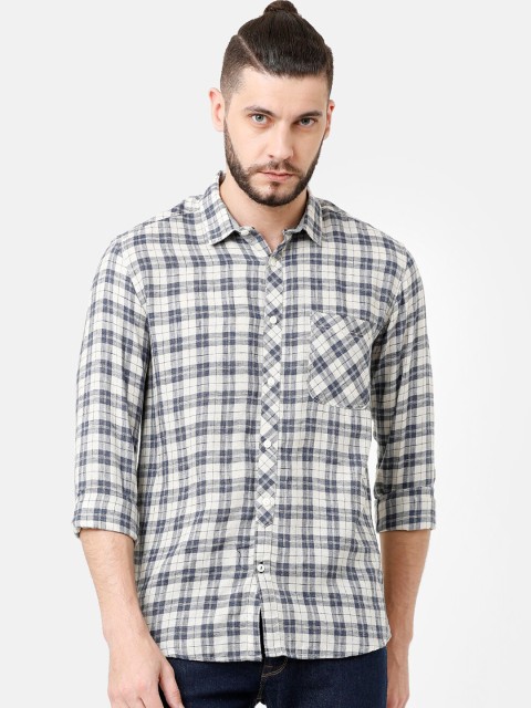 

Voi Jeans Men White & Blue Slim Fit Checked Casual Shirt