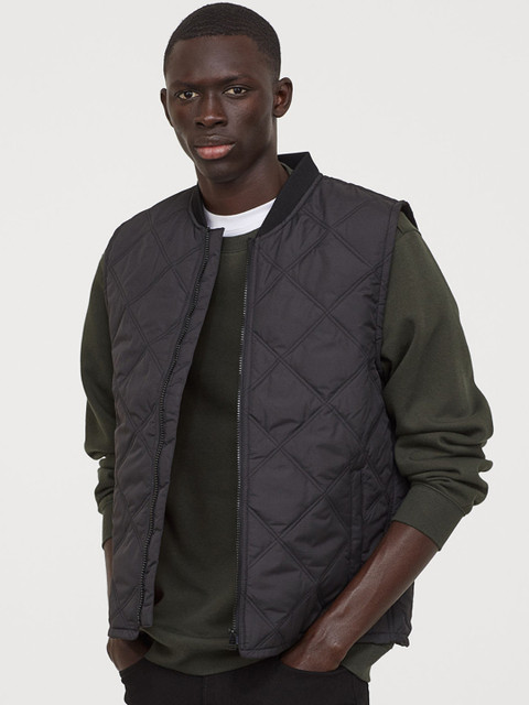 

H&M Men Black Quilted Gilet