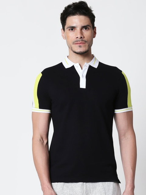 

Bewakoof Men Black Solid Polo Collar T-shirt