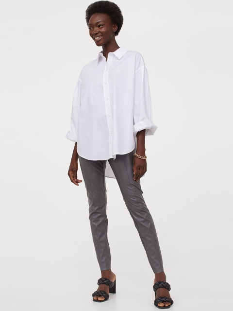 

H&M Women Grey Solid Leggings With Creases