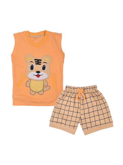

Wish Karo Infant Kids Peach-Coloured & Beige Printed T-shirt with Shorts