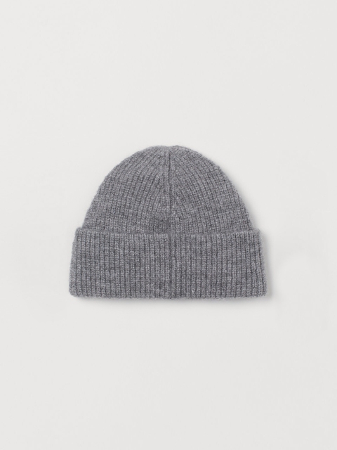 

H&M Women Grey Solid Ribbed Hat