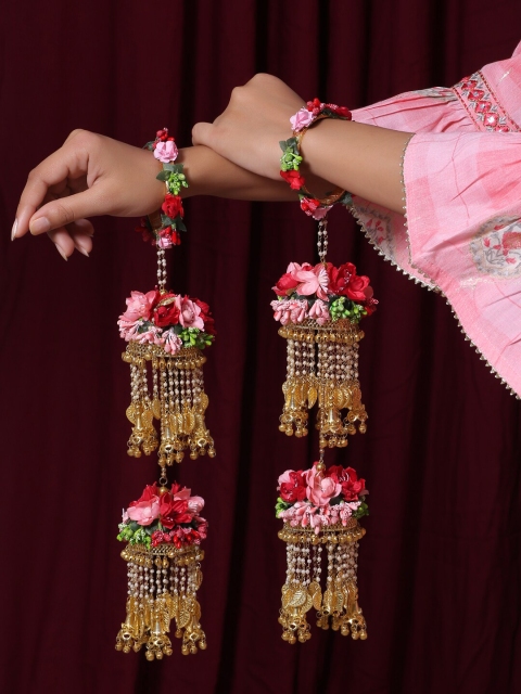 

Shoshaa Set of 2 Red & Gold-Plated Kaleere Bangles