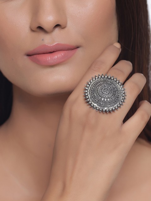 

Tistabene Silver-Plated Rawa Work Cocktail Adjustable Finger Ring, White