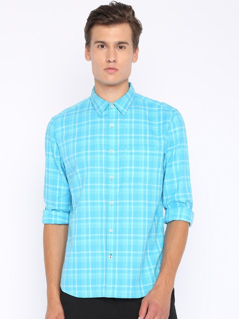 

Basics Men Blue Slim Fit Checked Casual Shirt