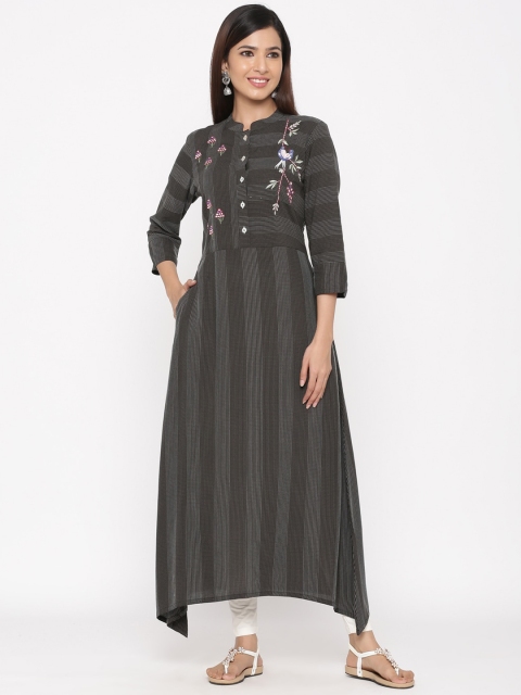 

Jaipur Kurti Women Black & White Floral Embroidered A-Line Kurta
