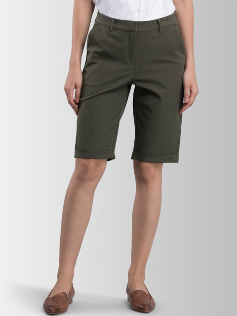 

FableStreet Women Olive Green Solid Regular Fit Regular Shorts