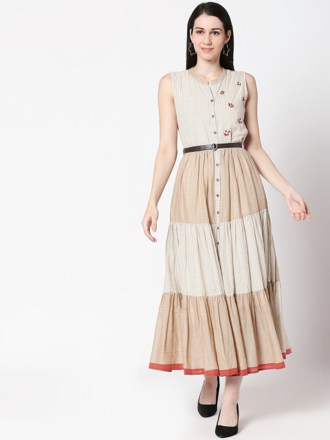 

TERQUOIS Women Cream-Coloured Colourblocked Maxi Dress