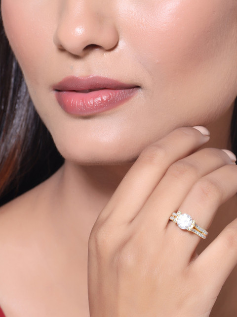 

Tistabene Gold-Plated & White AD-Studded Contemporary Shank Solitaire Finger Ring