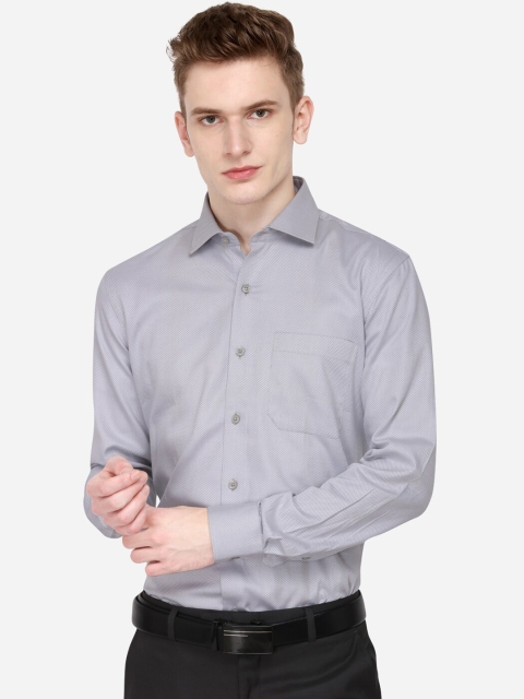 

METAL Men Grey Slim Fit Solid Formal Shirt