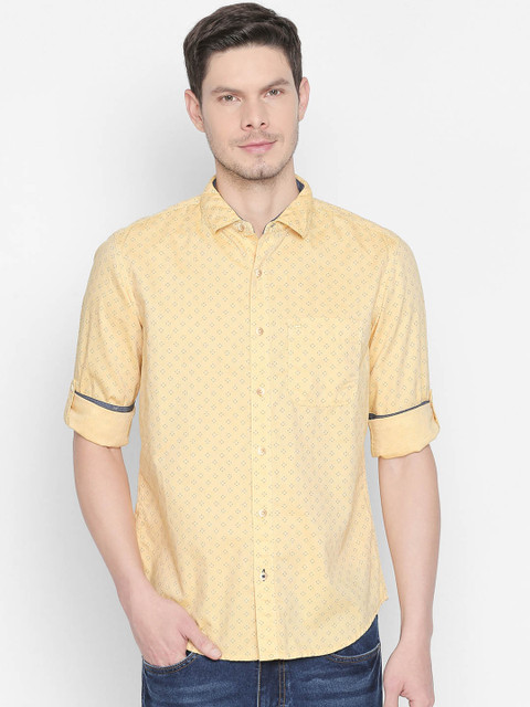 

Basics Men Yellow Slim Fit Printed Casual Shirt