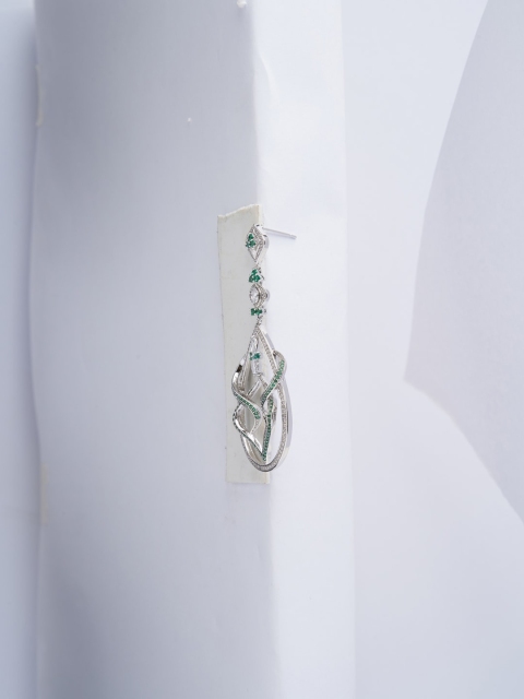 

shaze Silver-Toned Classic Drop Earrings