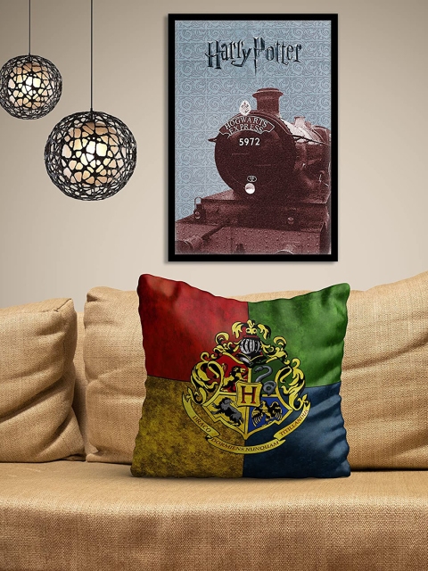 

MC SID RAZZ Yellow & Green Harry Potter House Crest Printed Square Cushion Cover
