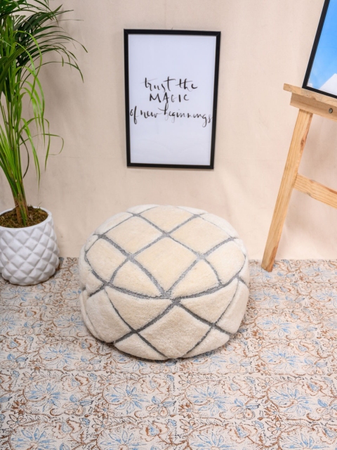 

Tistabene Off-White & Grey Albugineous Tufted Round Floor Cushion