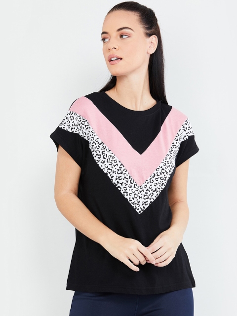 

max Women Black & Off-White Animal Printed V-Neck T-shirt