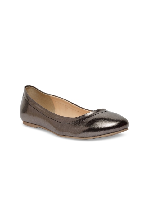 

Woomenia Women Gunmetal-Toned Solid Ballerinas, Metallic