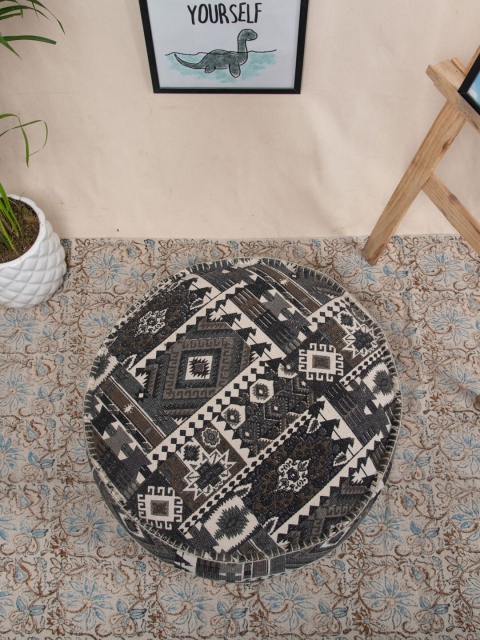 

Tistabene Black & White Printed Round Floor Cushion