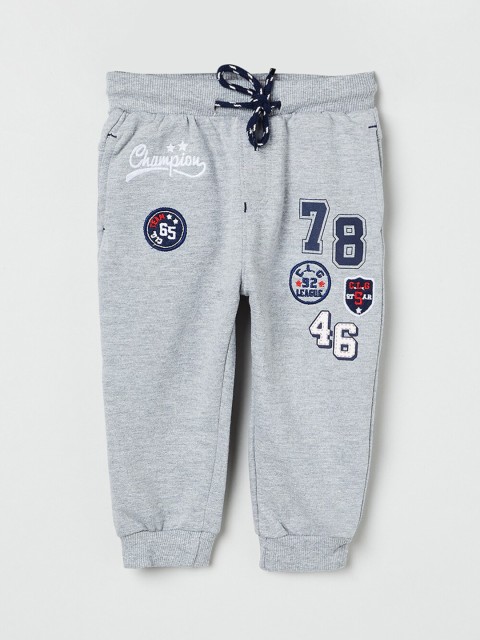 

max Boys Grey Melange & Blue Graphic Printed Slim-Fit Joggers