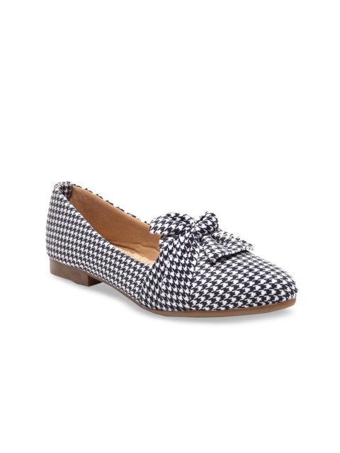 

Butterflies Women Off-White & Black Houndstooth Suede Ballerinas