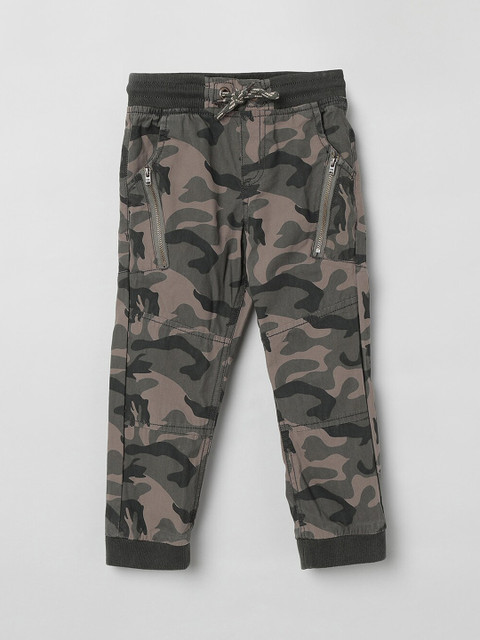 

max Boys Green & Grey Camouflage Printed Slim-Fit Joggers