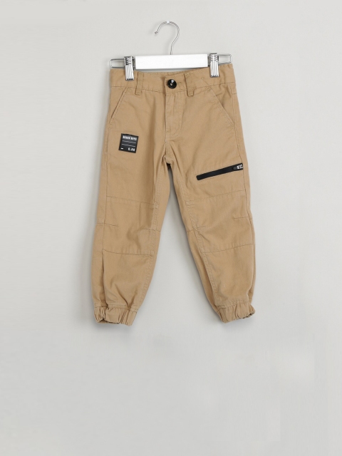 

max Boys Khaki-Coloured Solid Slim-Fit Joggers