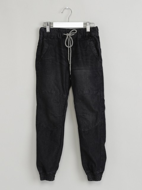 

max Boys Black Jogger Mid-Rise Clean Look Jeans
