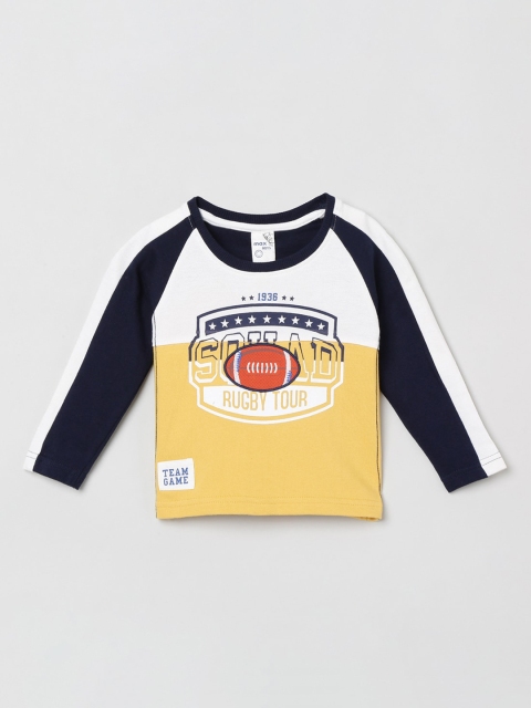 

max Boys Yellow & White Printed Round Neck T-shirt