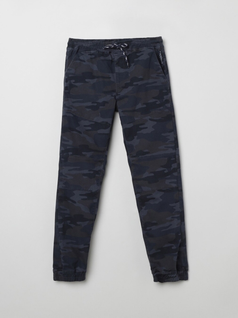 

max Boys Blue & Green Camouflage Printed Slim-Fit Joggers