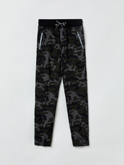 

max Boys Green & Grey Camouflage Printed Slim-Fit Joggers