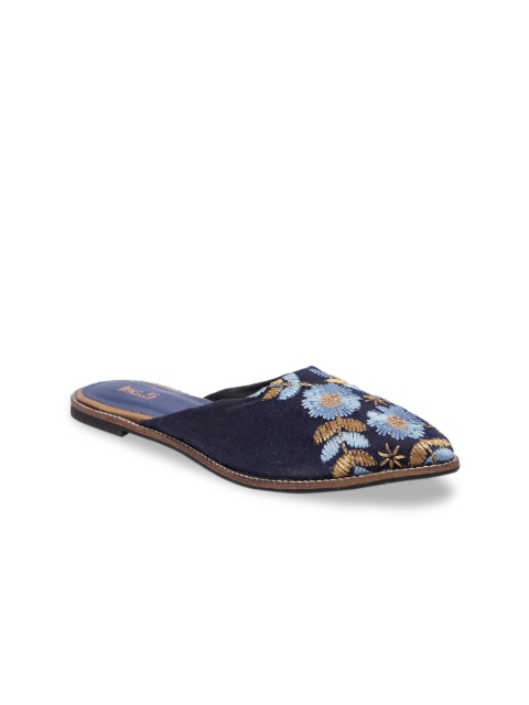 

Inc 5 Women Navy Blue Woven Design Mules