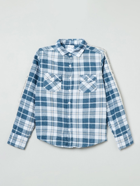 

max Boys White & Blue Regular Fit Checked Casual Shirt