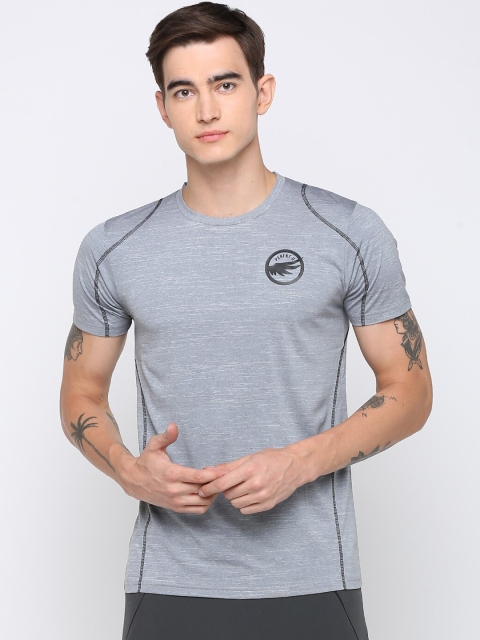 

PERFKT-U Men Grey Solid Round Neck T-shirt