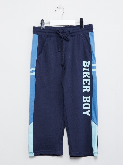 

max Boys Blue Colourblocked Regular Fit Capris