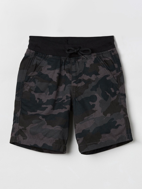 

max Boys Green Printed Regular Fit Regular Shorts