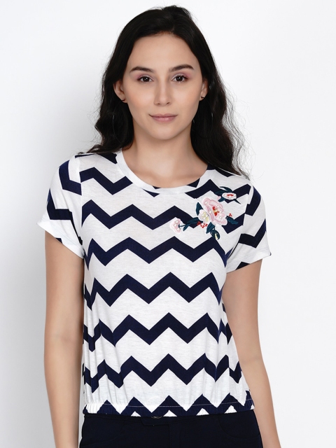 

Deal Jeans Women White Printed Top