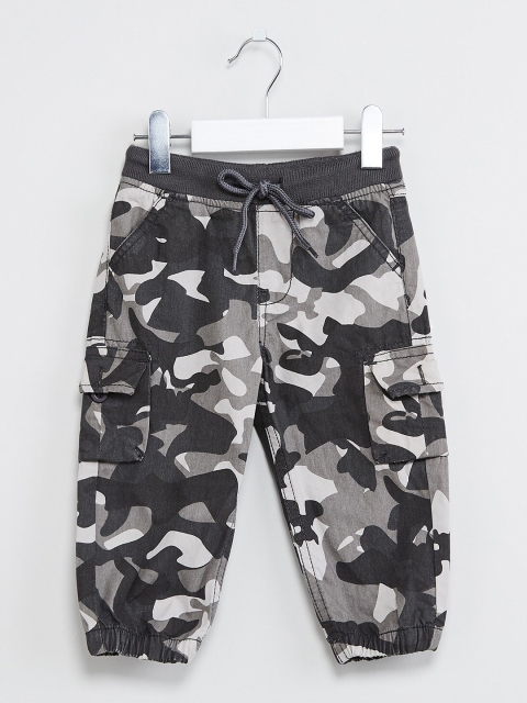 

max Boys Grey & Black Camouflage Printed Slim-Fit Joggers