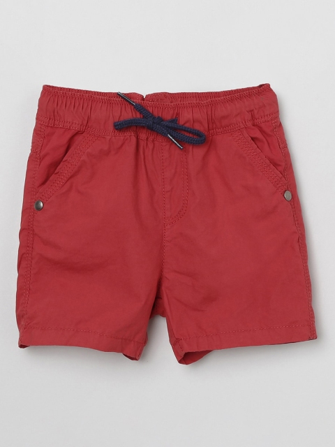 

max Boys Red Solid Regular Fit Regular Shorts