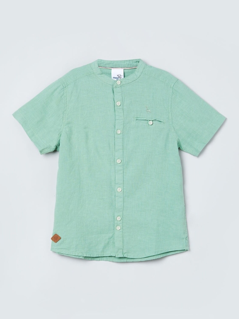 

max Boys Green Solid Casual Shirt