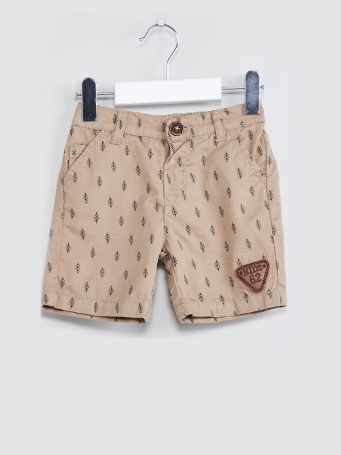 

max Boys Beige Printed Regular Shorts
