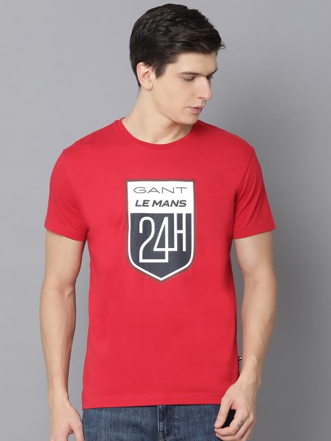 

GANT Men Red Solid Round Neck T-shirt
