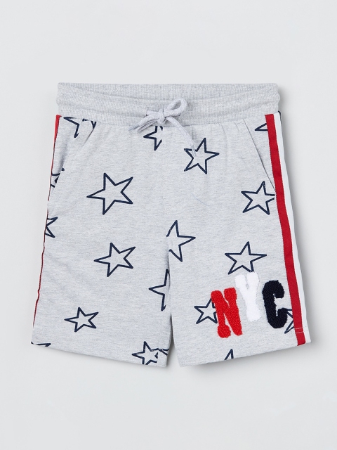 

max Boys Grey Printed Regular Fit Regular Shorts