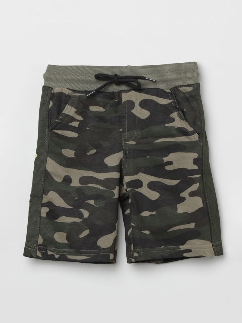 

max Boys Green Camouflage Printed Regular Fit Shorts
