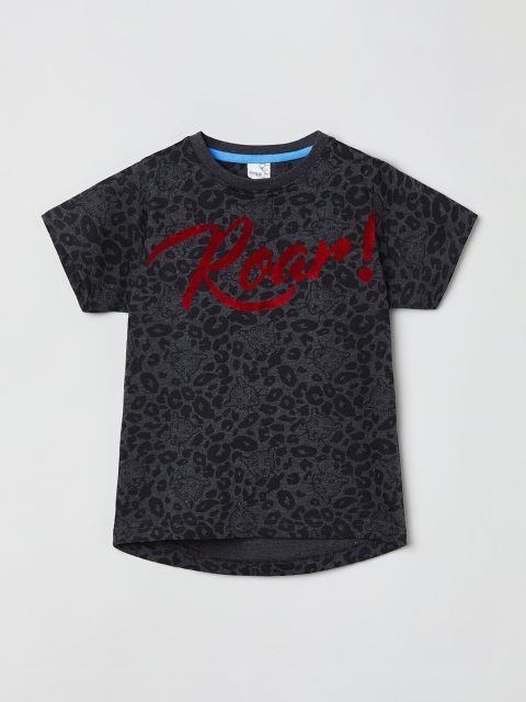 

max Boys Charcoal Self Design Round Neck T-shirt