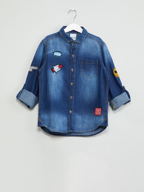

max Boys Blue Regular Fit Appliqued Casual Shirt