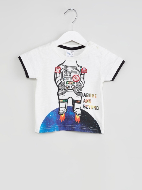 

max Boys White Printed Round Neck T-shirt