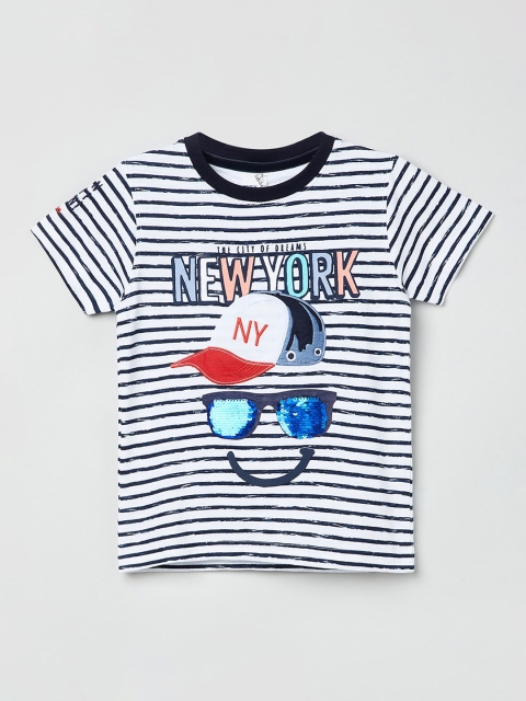 

max Boys White & Navy Blue Striped Round Neck T-shirt