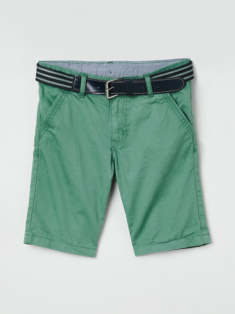 

max Boys Green Solid Regular Shorts